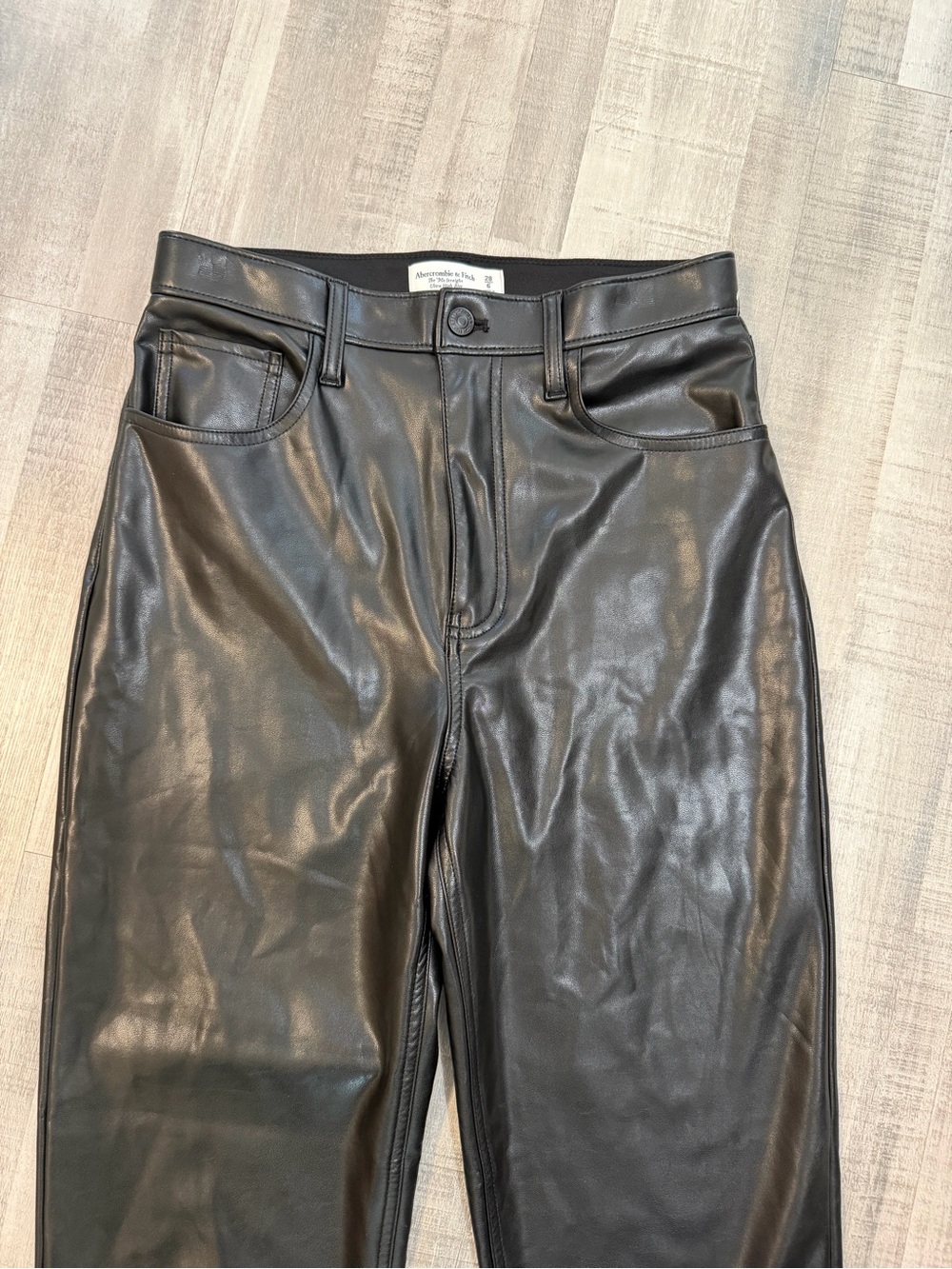 Abercrombie & Fitch 90s Straight Faux Leather Pants Black Size 28 6 High Rise